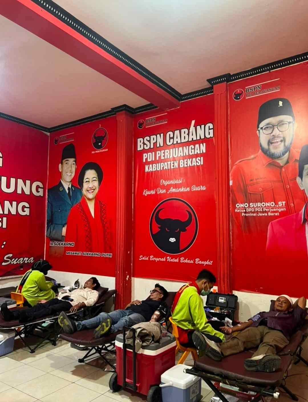 Memperingati Hari Sumpah Pemuda, Donor Darah di DPC PDI Kabupaten Bekasi